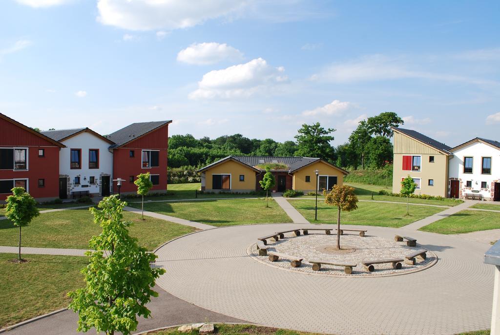Euroville Jugend- Und Sporthotel Naumburg  Exterior photo